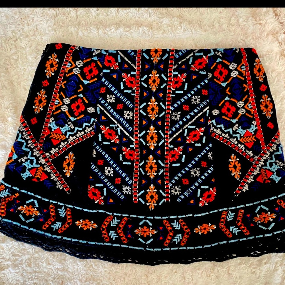 Skirt size 4